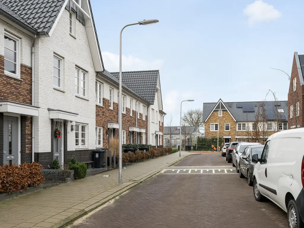 Zandheuvelweg 84, NAALDWIJK