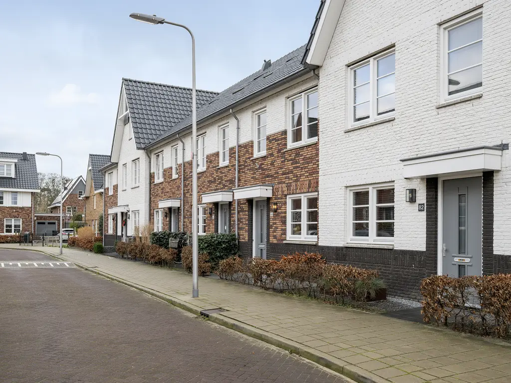 Zandheuvelweg 84, NAALDWIJK