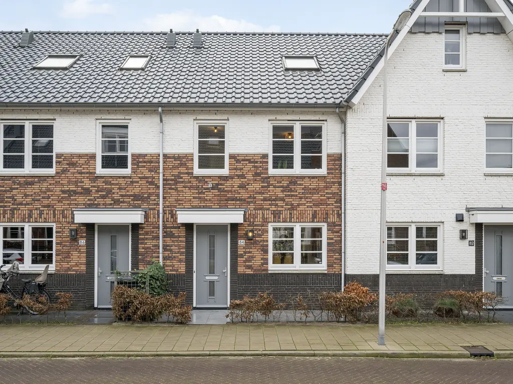Zandheuvelweg 84, NAALDWIJK