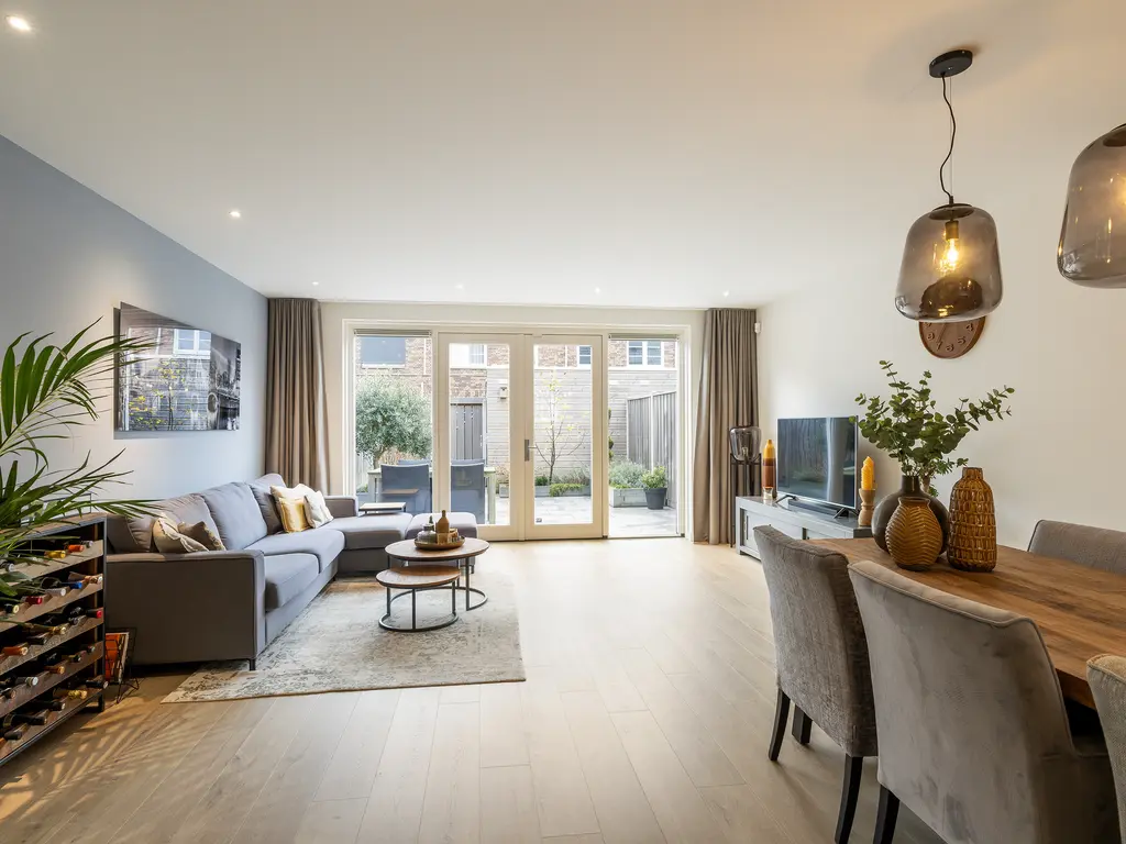 Zandheuvelweg 84, NAALDWIJK