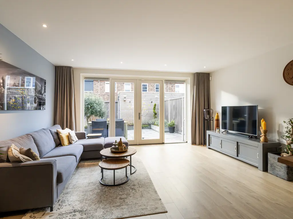 Zandheuvelweg 84, NAALDWIJK