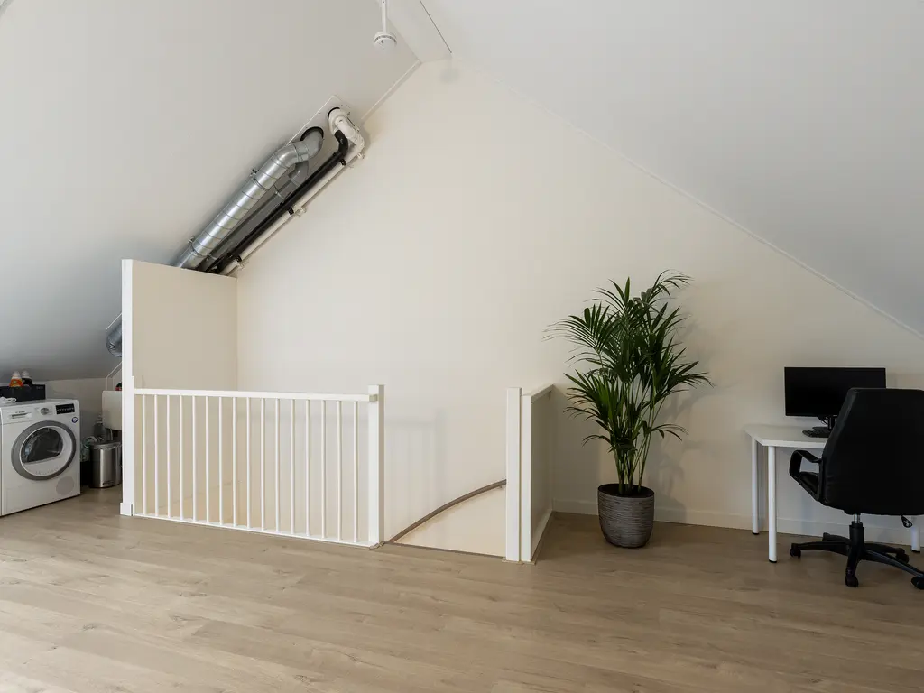 Zandheuvelweg 84, NAALDWIJK