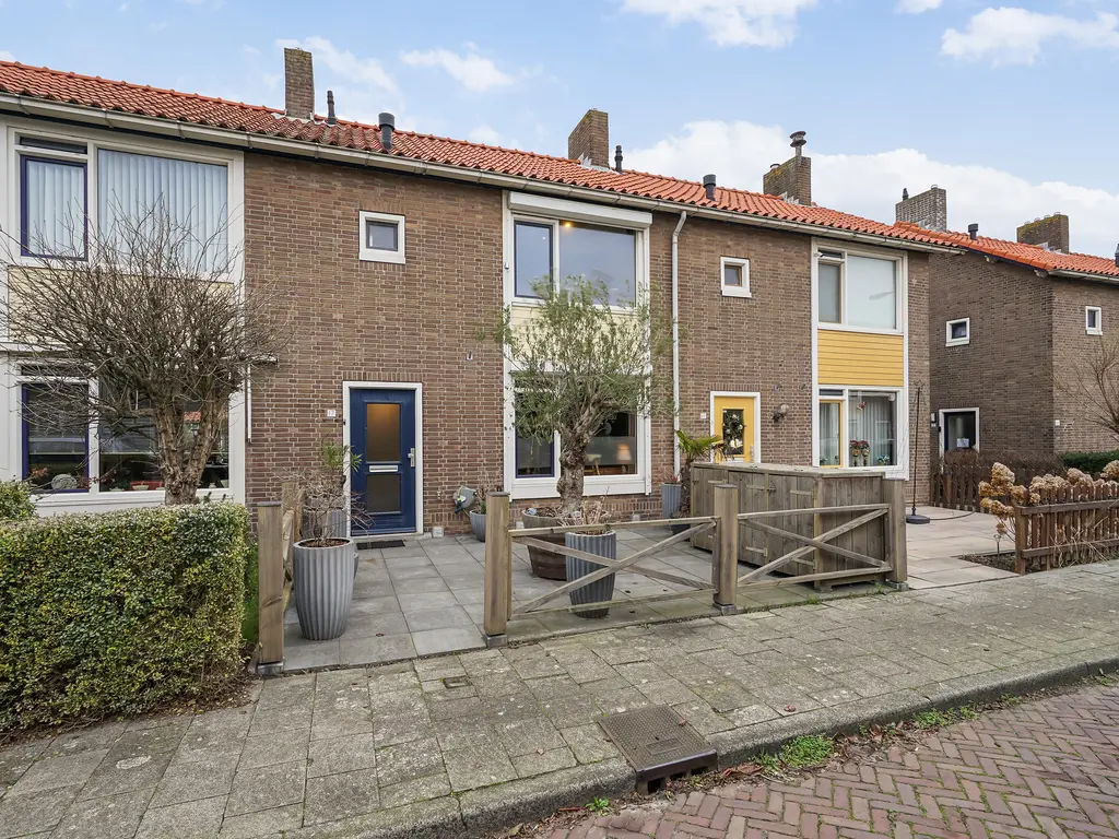 Perenstraat 17, NAALDWIJK