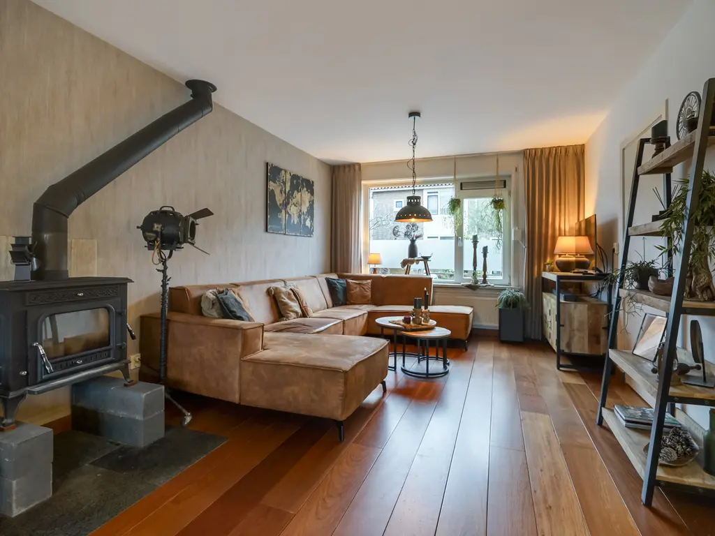 Perenstraat 17, NAALDWIJK