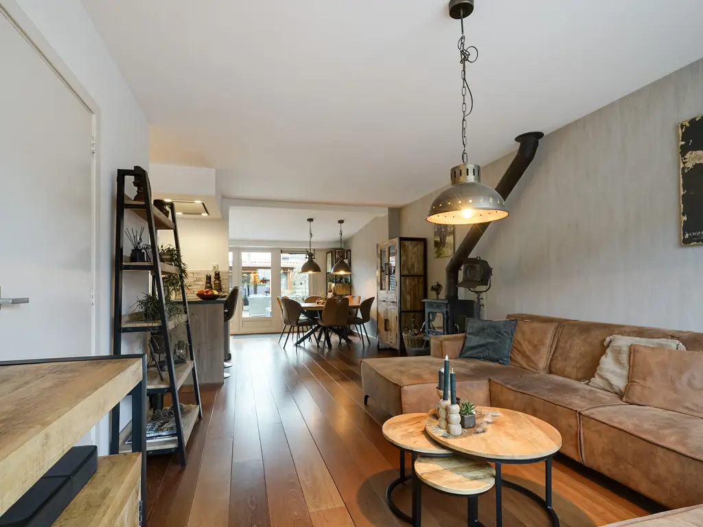 Perenstraat 17, NAALDWIJK