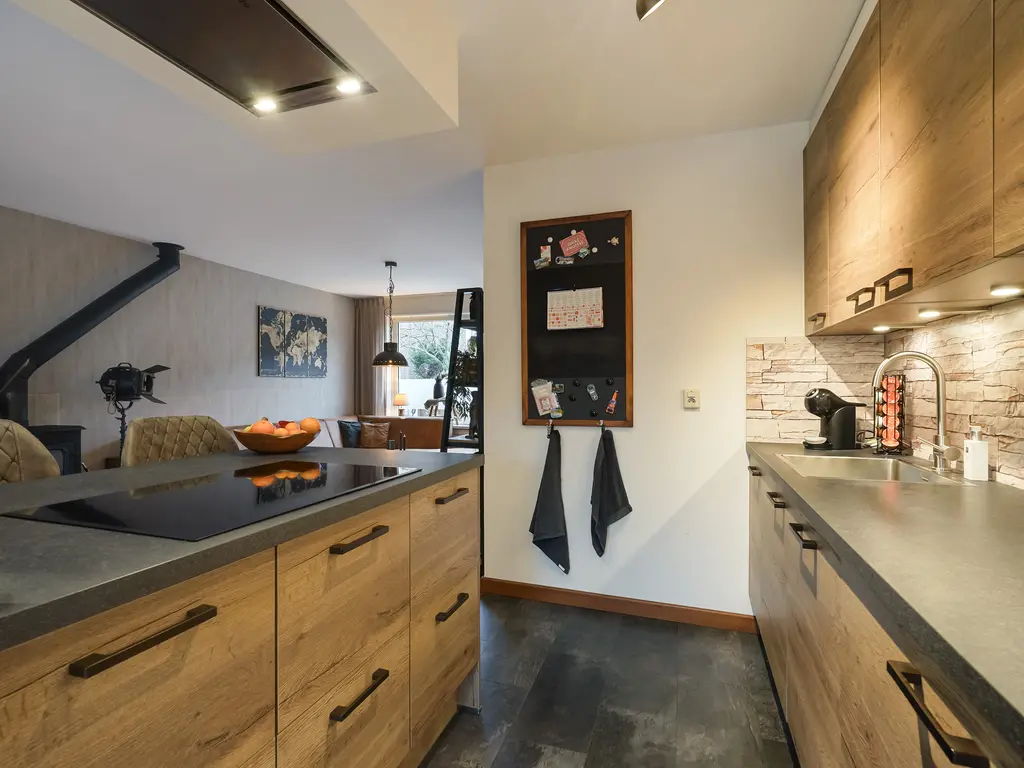 Perenstraat 17, NAALDWIJK