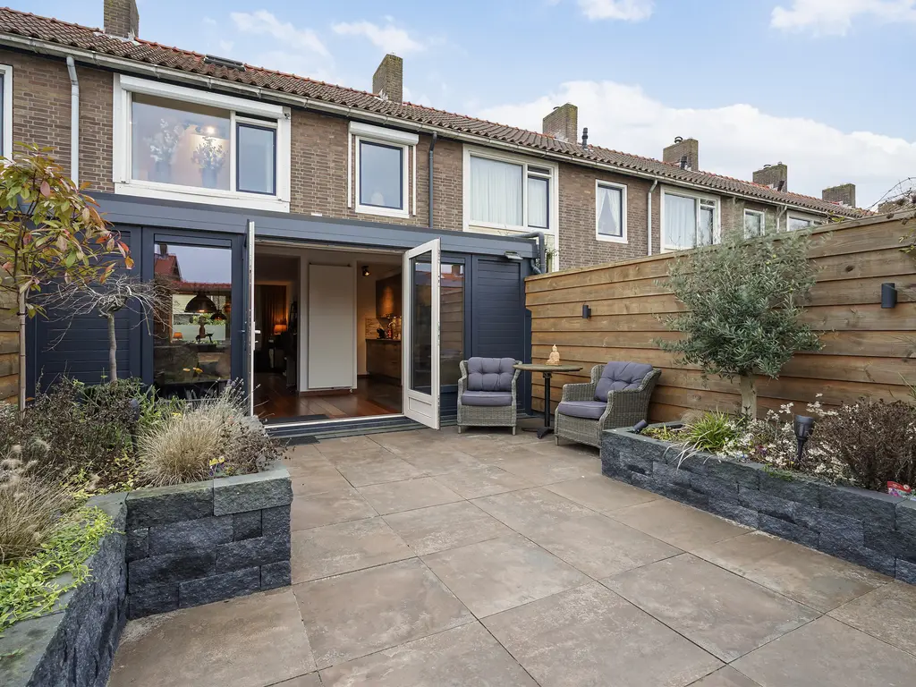 Perenstraat 17, NAALDWIJK