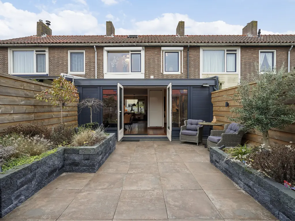 Perenstraat 17, NAALDWIJK