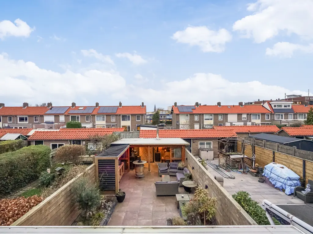 Perenstraat 17, NAALDWIJK