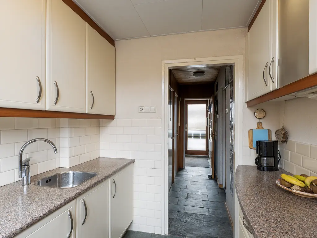 Koningin Julianaweg 25, 'S-GRAVENZANDE