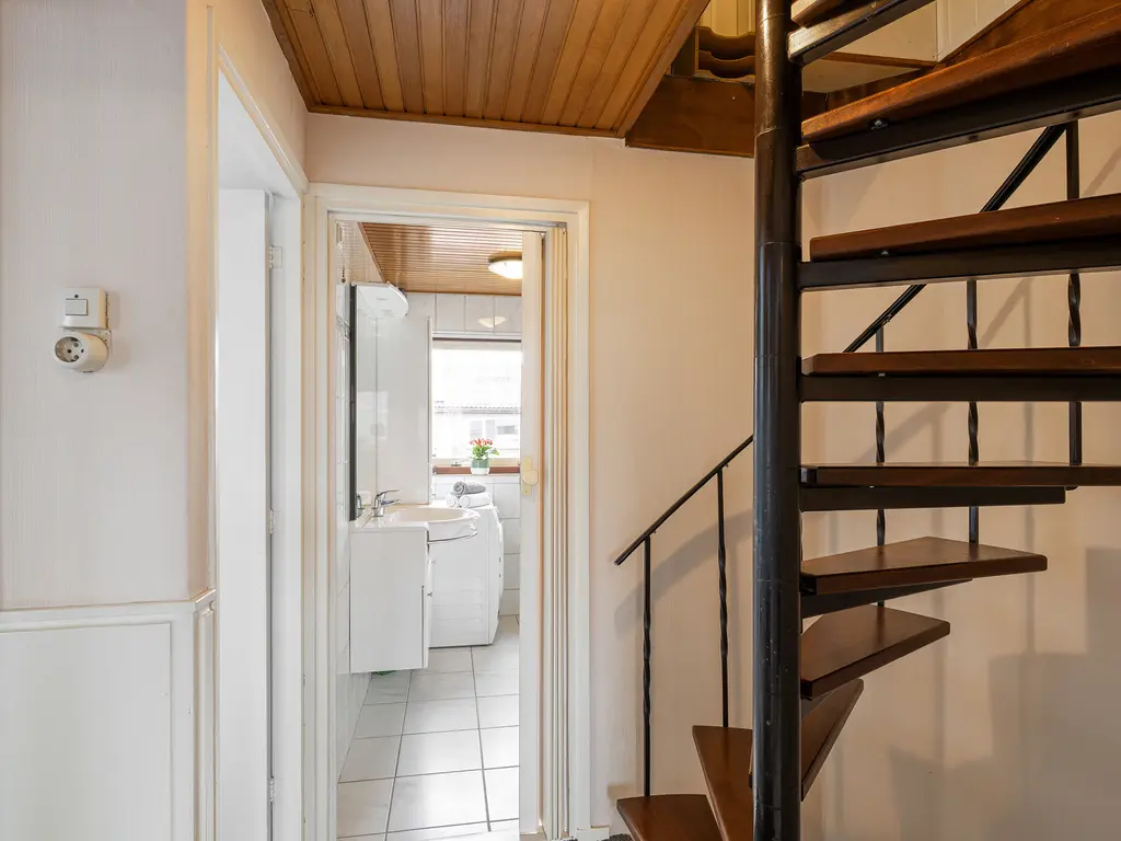 Koningin Julianaweg 25, 'S-GRAVENZANDE