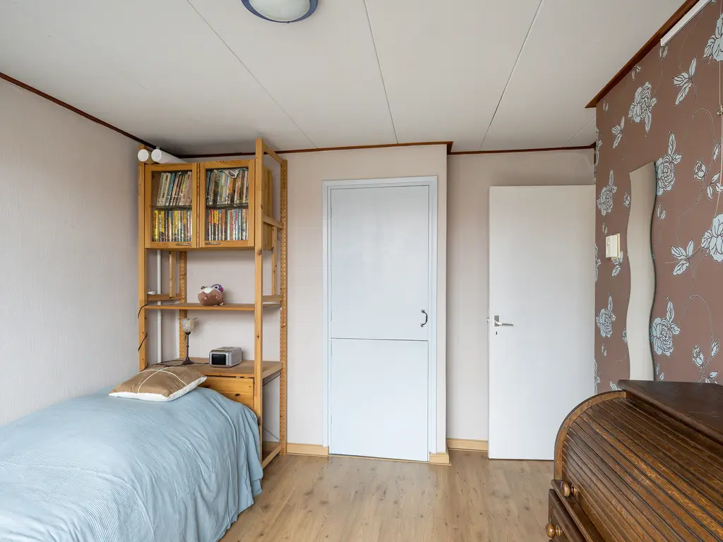 Koningin Julianaweg 25, 'S-GRAVENZANDE