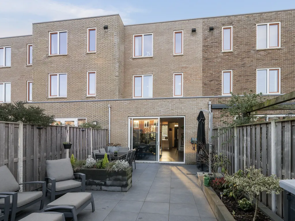 Laan van 't Haantje 43, RIJSWIJK