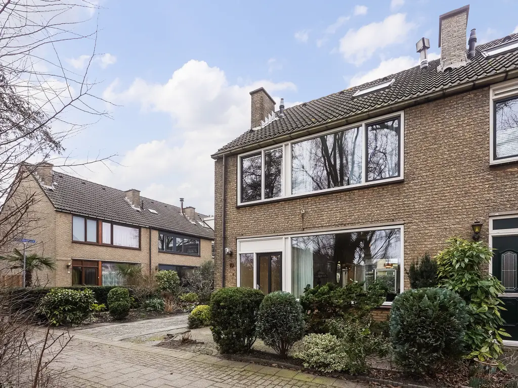 Vlierboompad 10, 'S-GRAVENZANDE