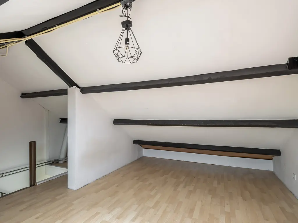 A.J. van Reststraat 14, POELDIJK