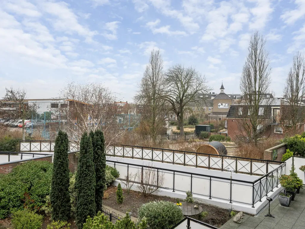 Choorstraat 37B, MONSTER