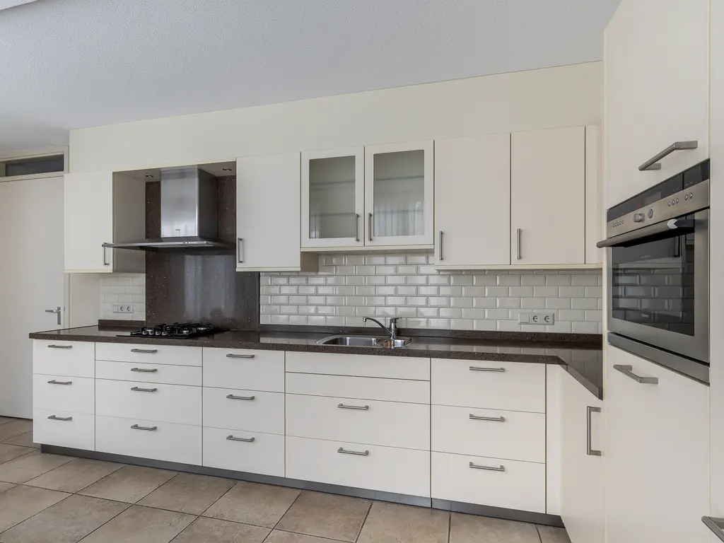 Choorstraat 37B, MONSTER