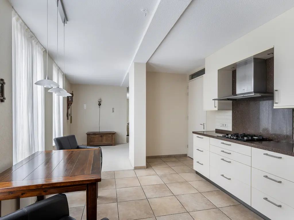 Choorstraat 37B, MONSTER