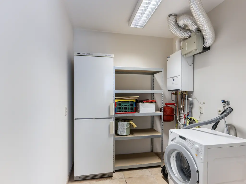 Choorstraat 37B, MONSTER