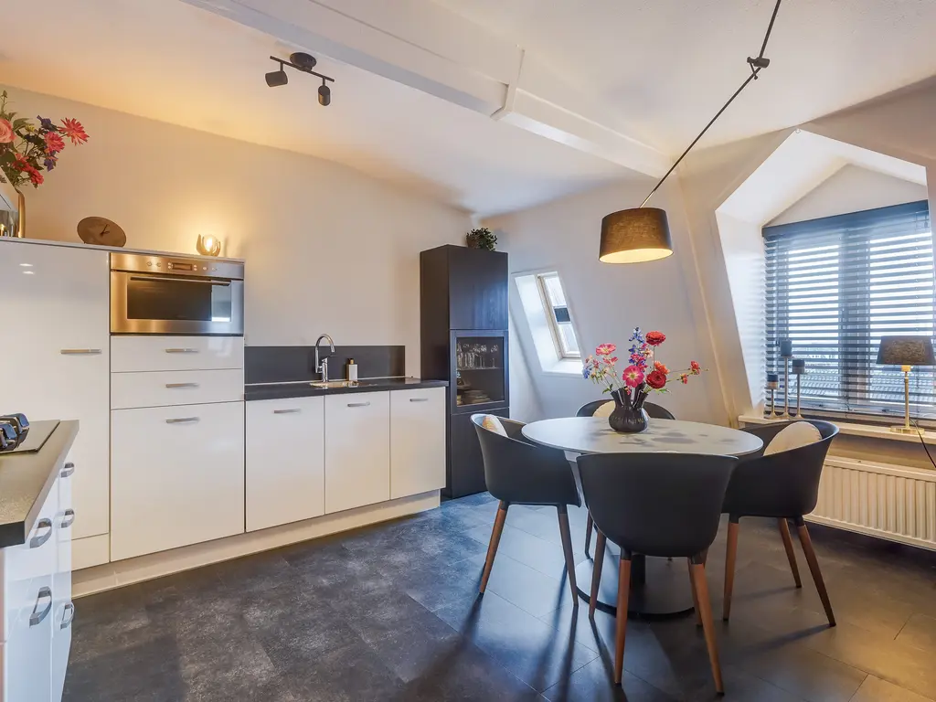 Havenstraat 18ap13, MONSTER