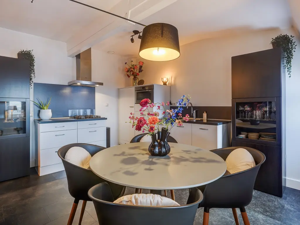 Havenstraat 18ap13, MONSTER