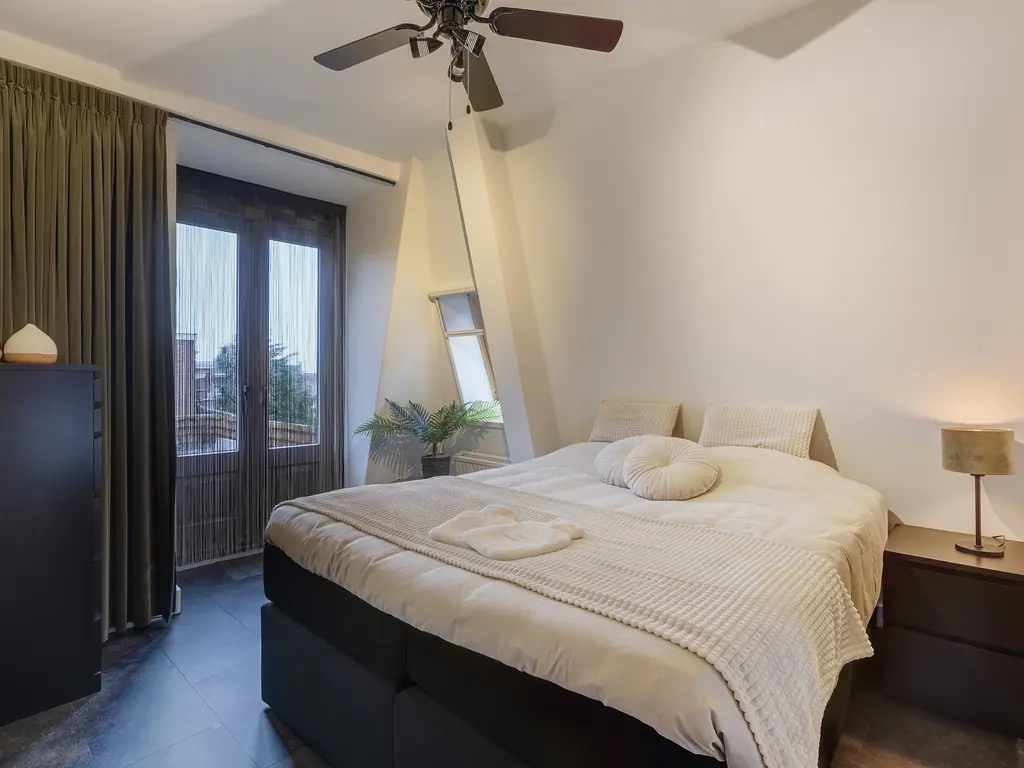 Havenstraat 18ap13, MONSTER