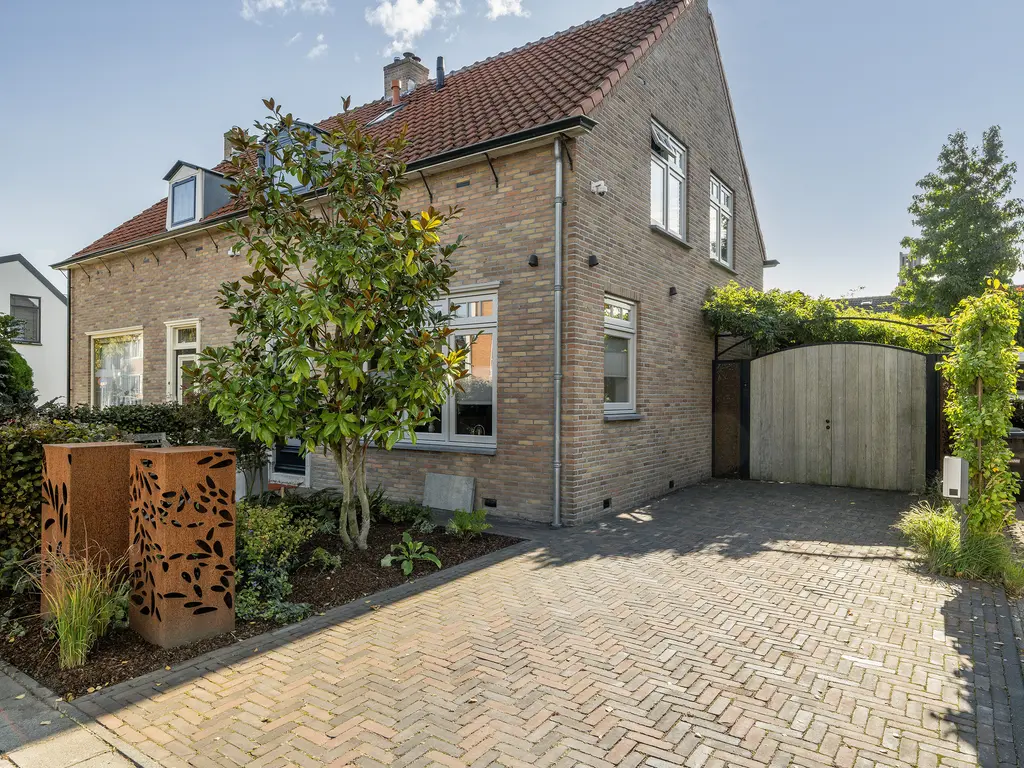 Korte Kruisweg 19, MAASDIJK