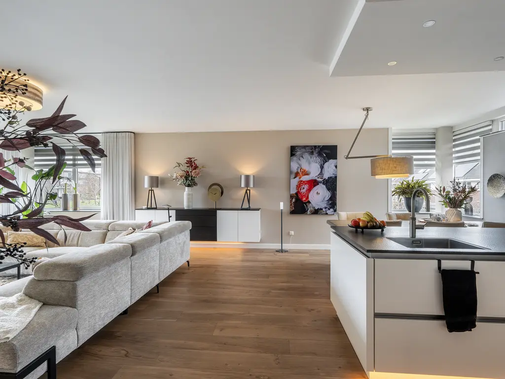 Raad van Europastraat 43, 'S-GRAVENZANDE