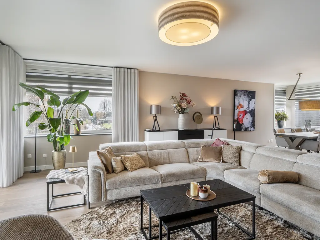 Raad van Europastraat 43, 'S-GRAVENZANDE