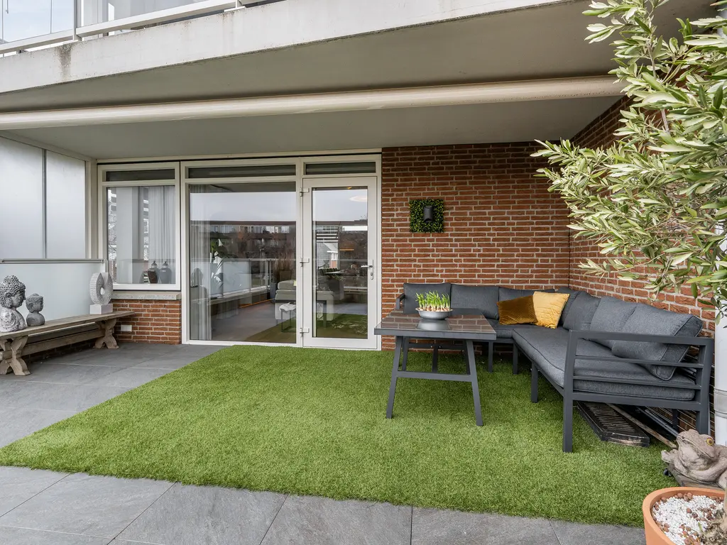 Raad van Europastraat 43, 'S-GRAVENZANDE