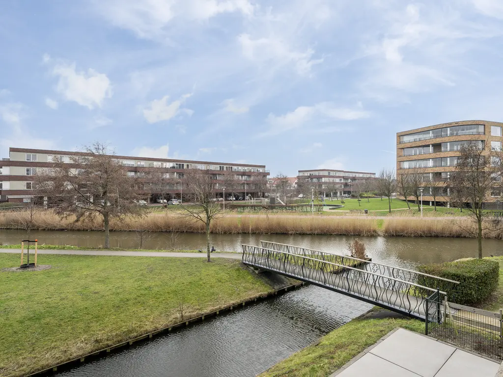 Raad van Europastraat 43, 'S-GRAVENZANDE