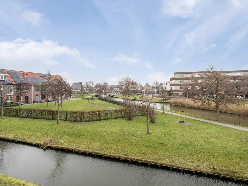 Raad van Europastraat 43, 'S-GRAVENZANDE