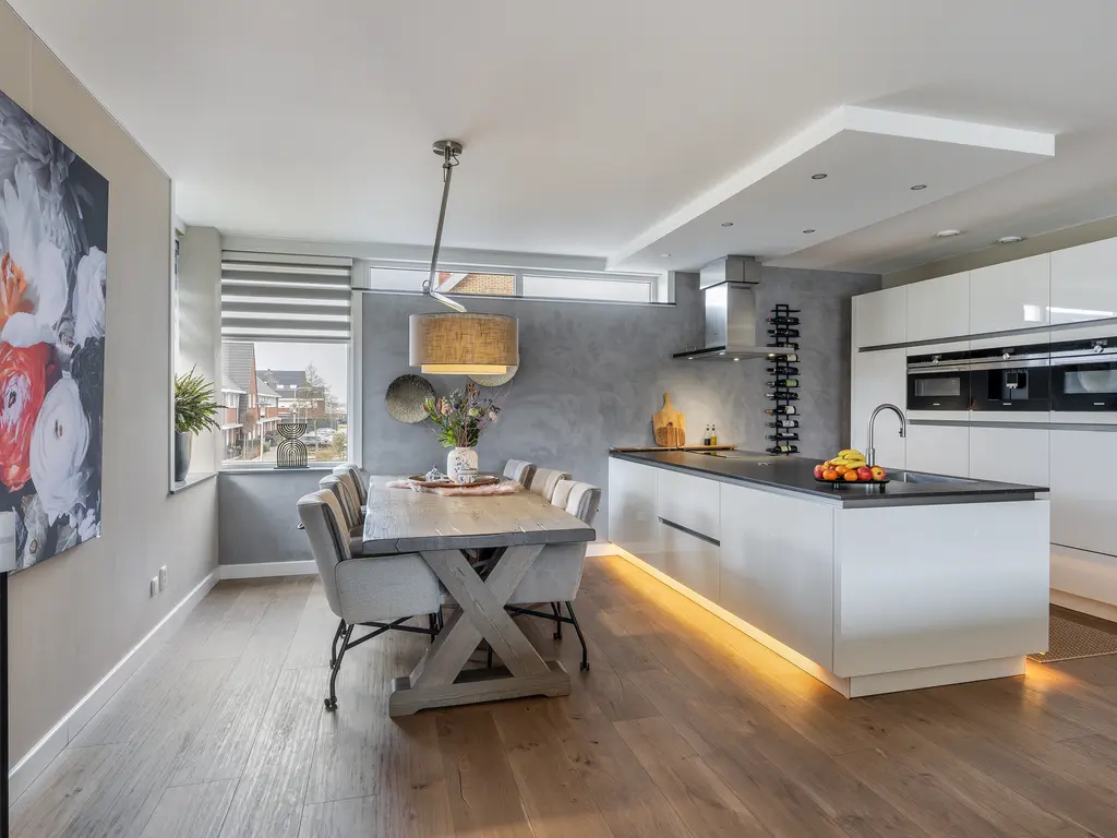 Raad van Europastraat 43, 'S-GRAVENZANDE