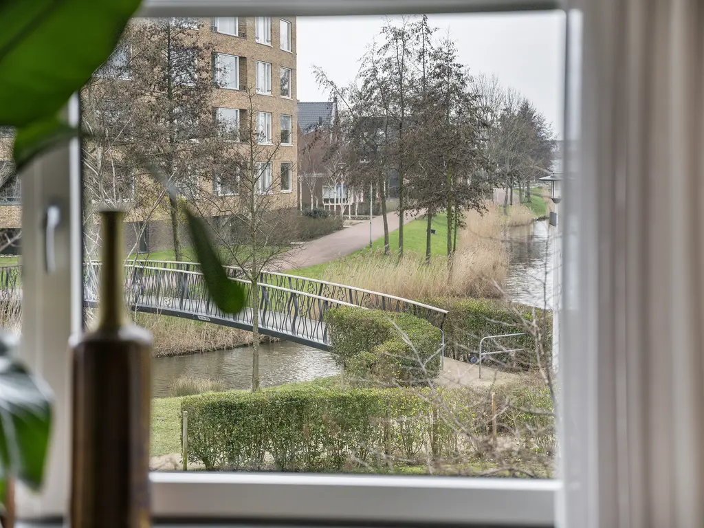 Raad van Europastraat 43, 'S-GRAVENZANDE