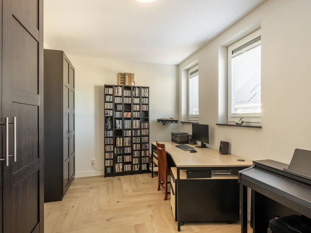 Fossastraat 1, NAALDWIJK