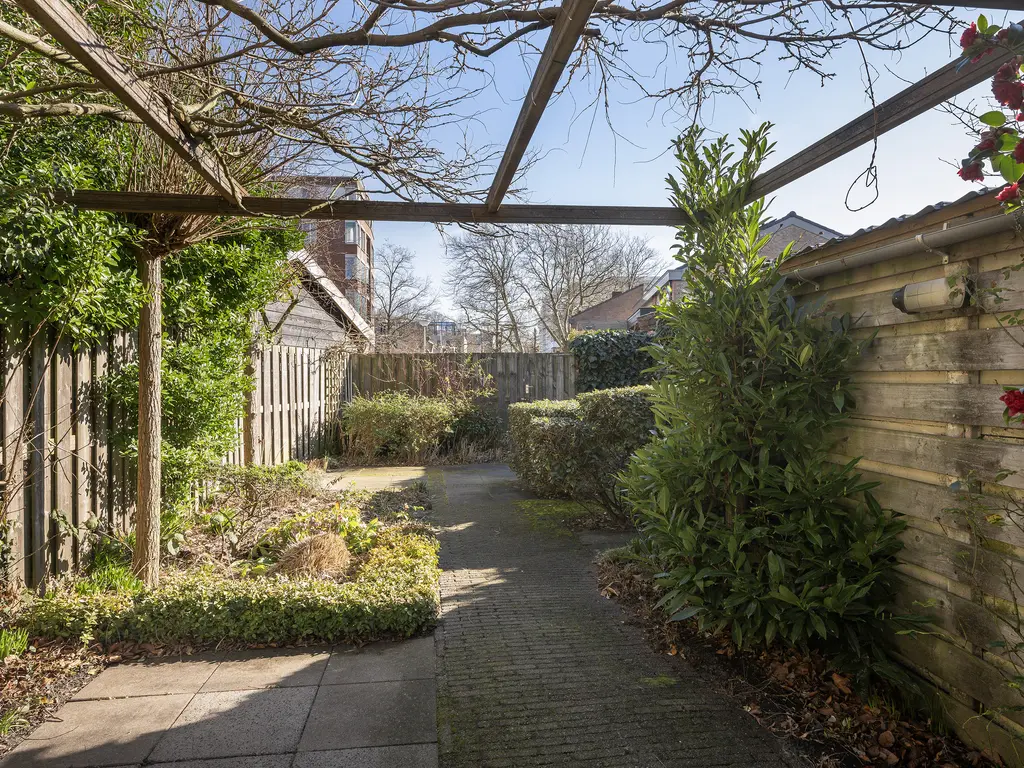 Dijkweg 16, NAALDWIJK