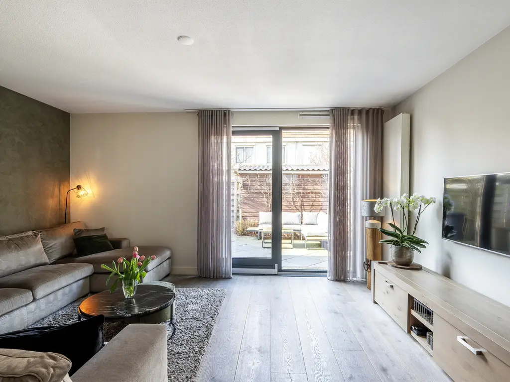 Gedempte Tankgracht 5, 'S-GRAVENZANDE