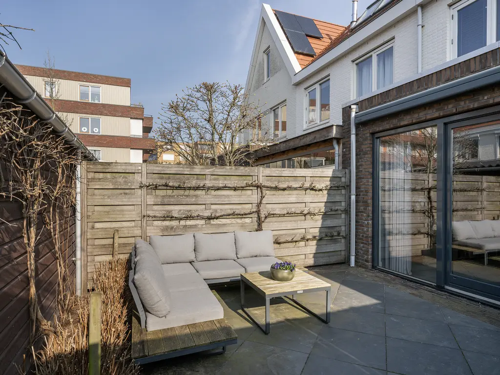 Gedempte Tankgracht 5, 'S-GRAVENZANDE