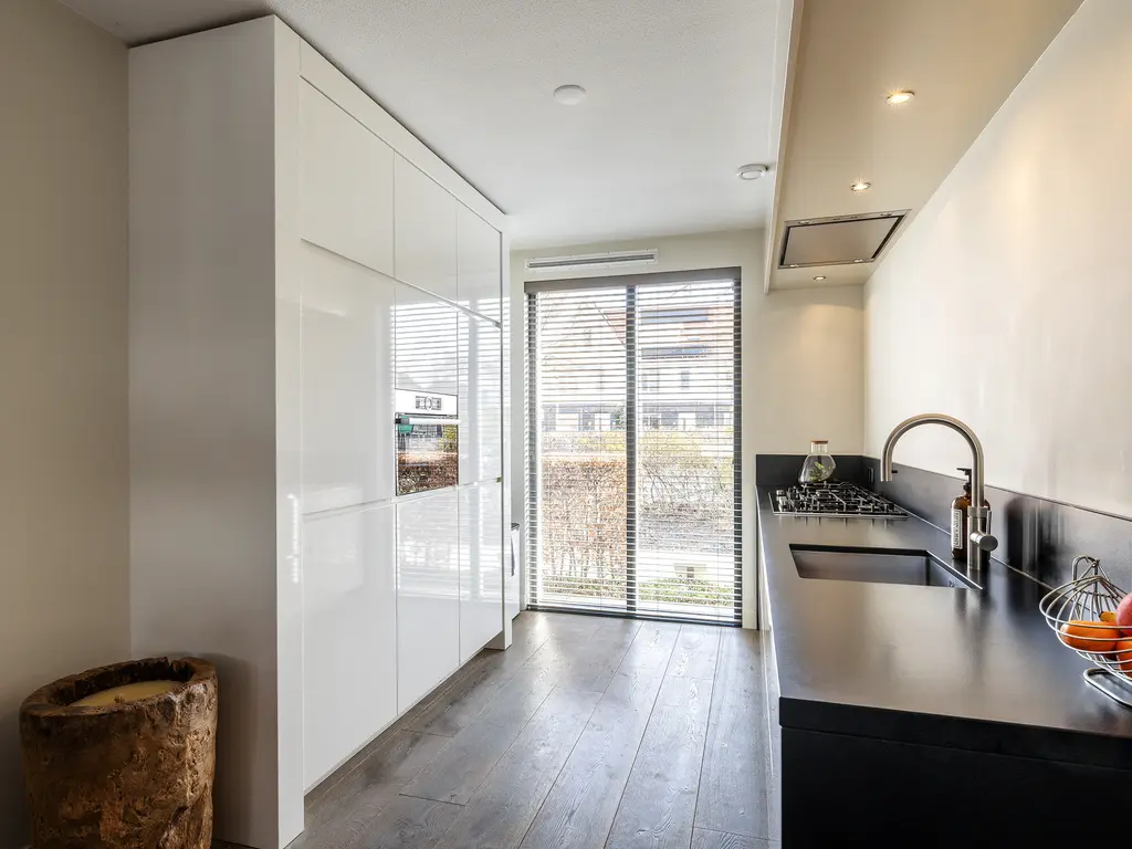 Gedempte Tankgracht 5, 'S-GRAVENZANDE