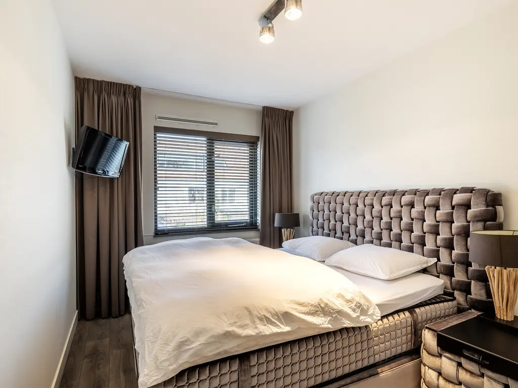 Gedempte Tankgracht 5, 'S-GRAVENZANDE