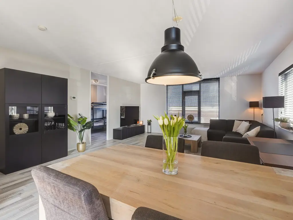 Havenstraat 5C, MONSTER