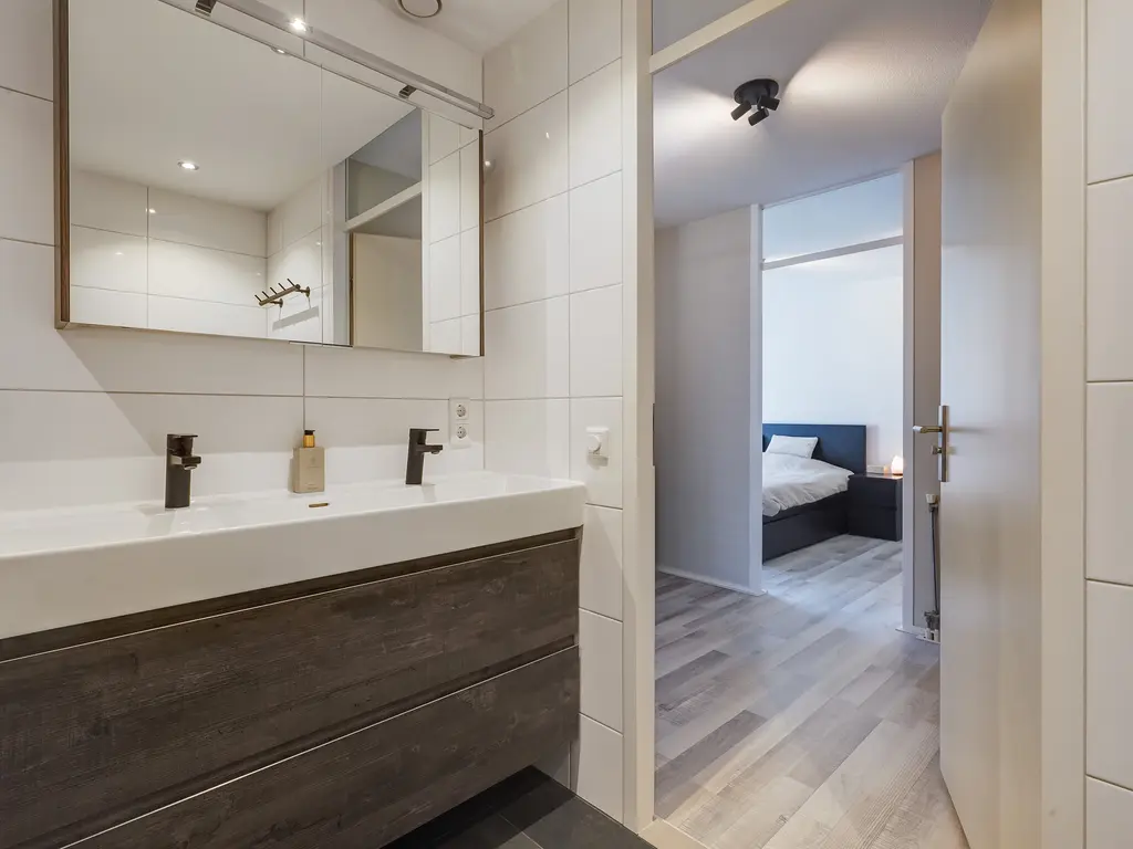 Havenstraat 5C, MONSTER