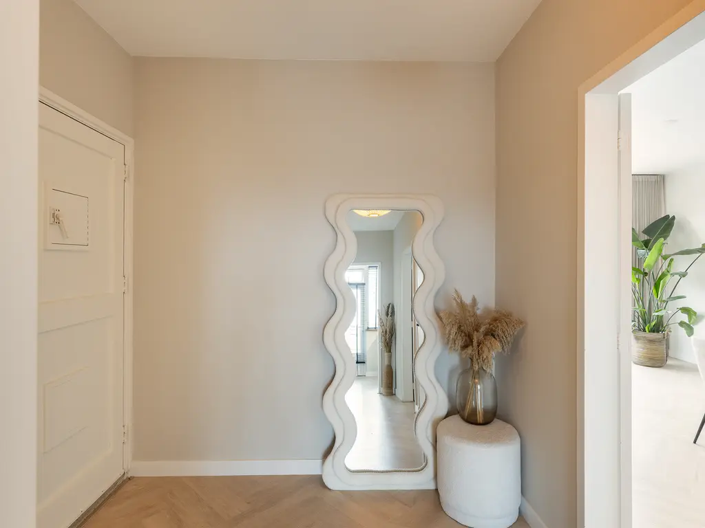 Koningin Julianaweg 124, 'S-GRAVENZANDE