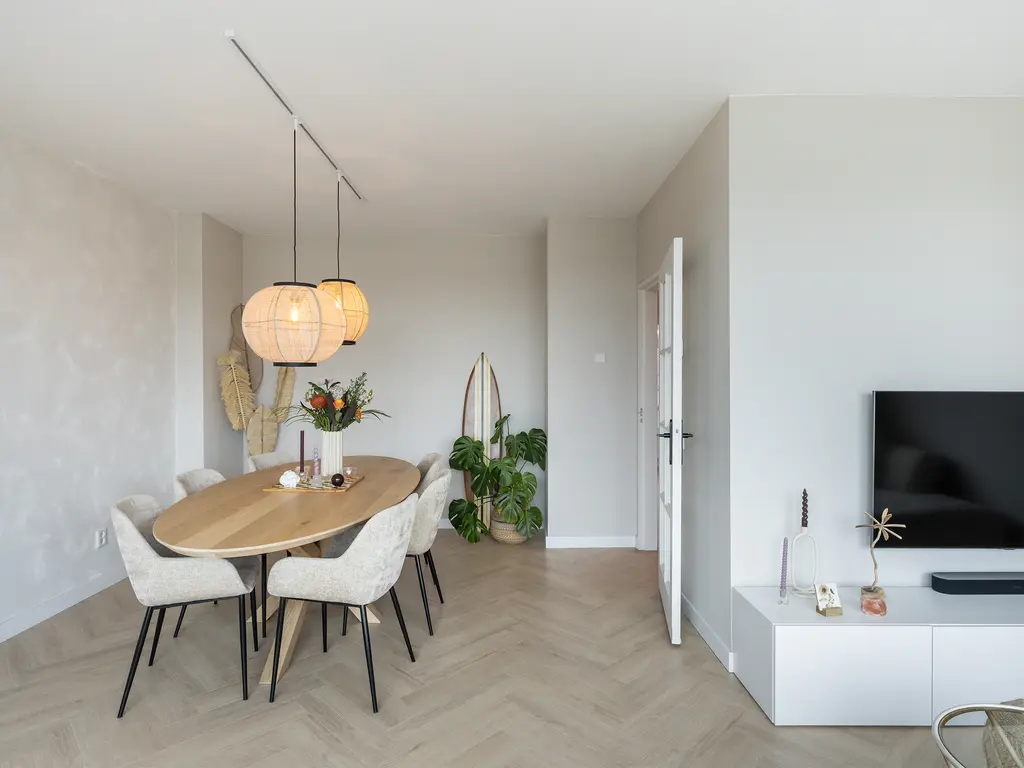 Koningin Julianaweg 124, 'S-GRAVENZANDE