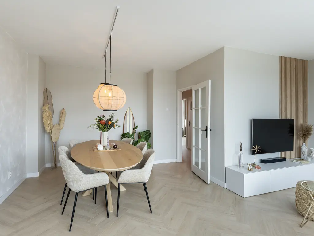 Koningin Julianaweg 124, 'S-GRAVENZANDE