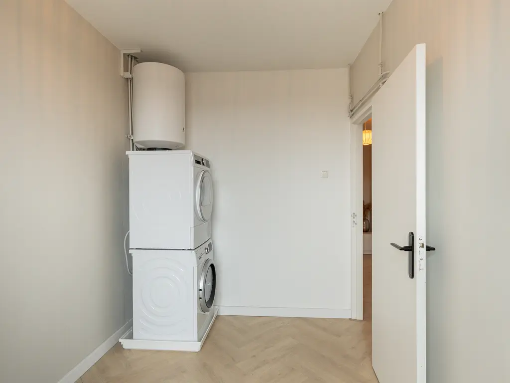 Koningin Julianaweg 124, 'S-GRAVENZANDE