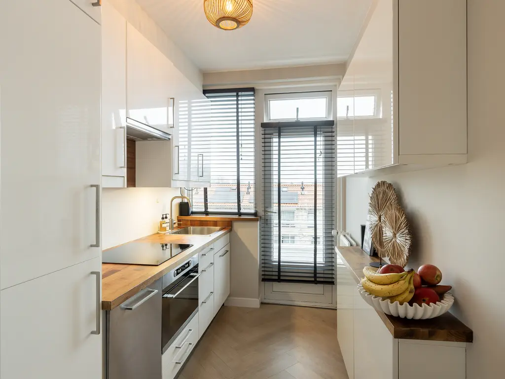 Koningin Julianaweg 124, 'S-GRAVENZANDE