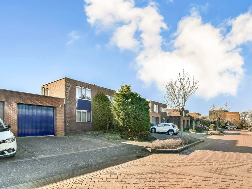 Burgemeester Elsenpark 8, NAALDWIJK