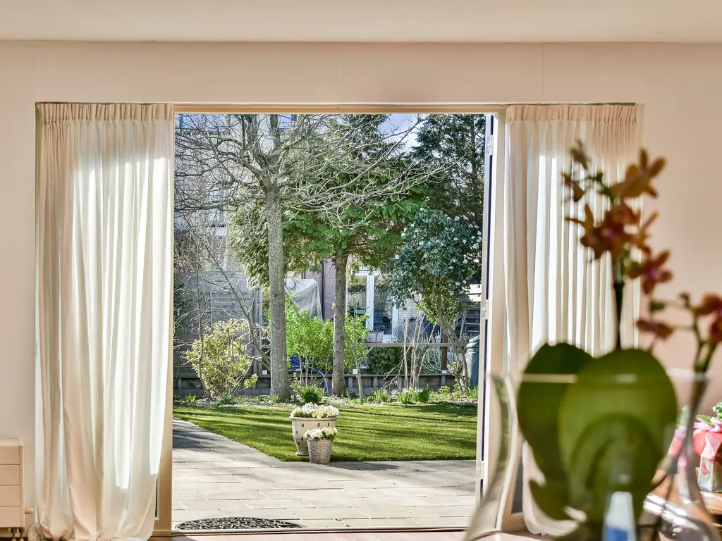 Burgemeester Elsenpark 8, NAALDWIJK