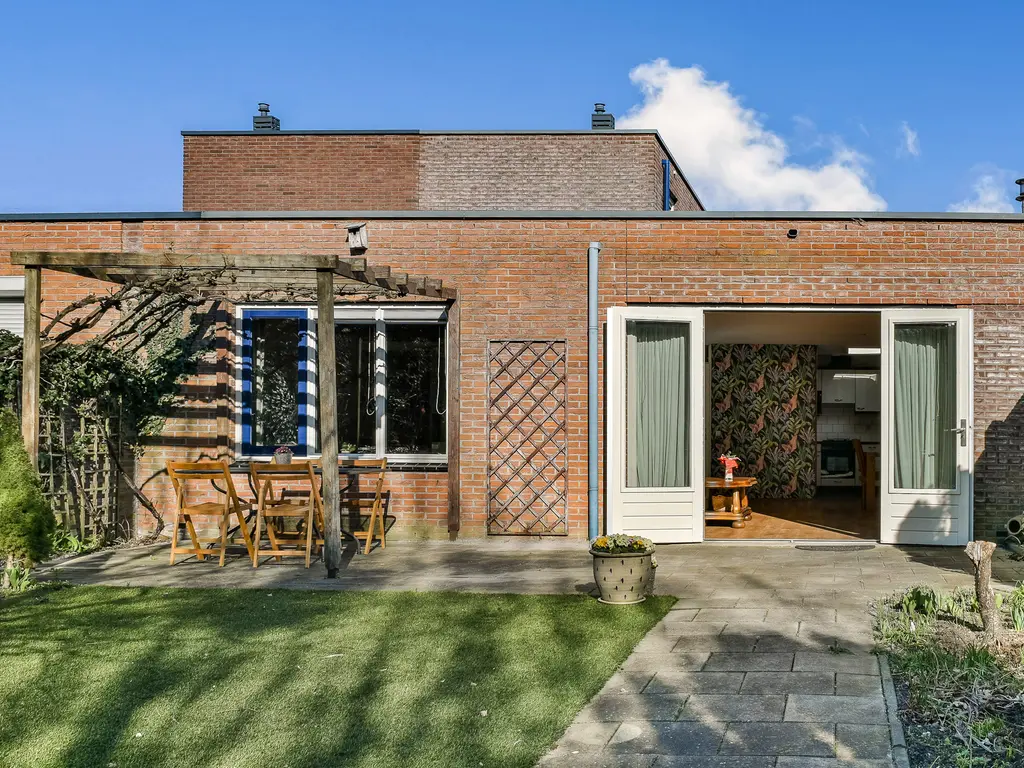 Burgemeester Elsenpark 8, NAALDWIJK